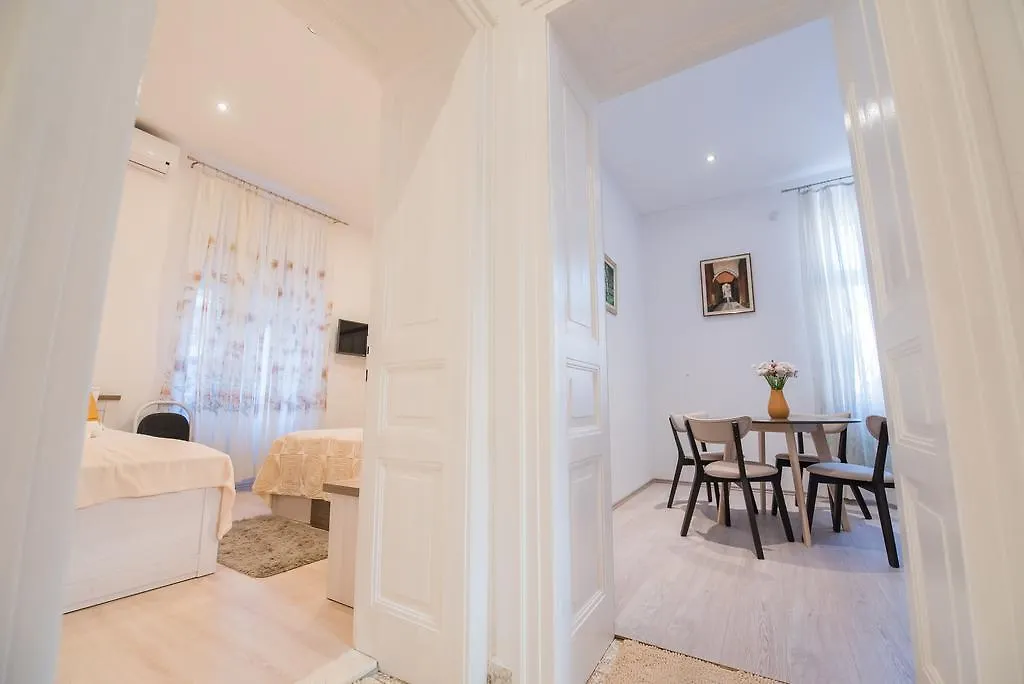 Apartment Vetom Split