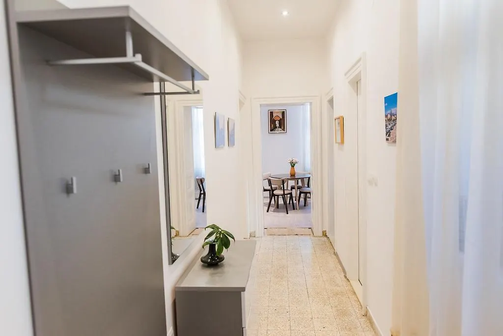 Apartment Vetom Split